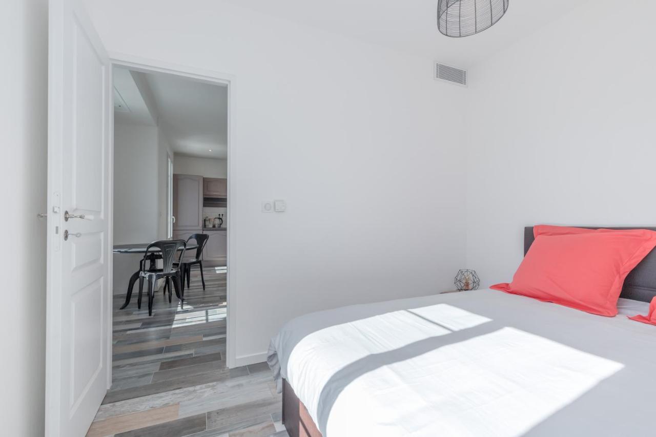 Squared Head-Apartment With Terrace In ニース エクステリア 写真
